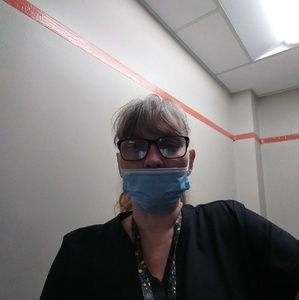 Meet your Posher, Carla